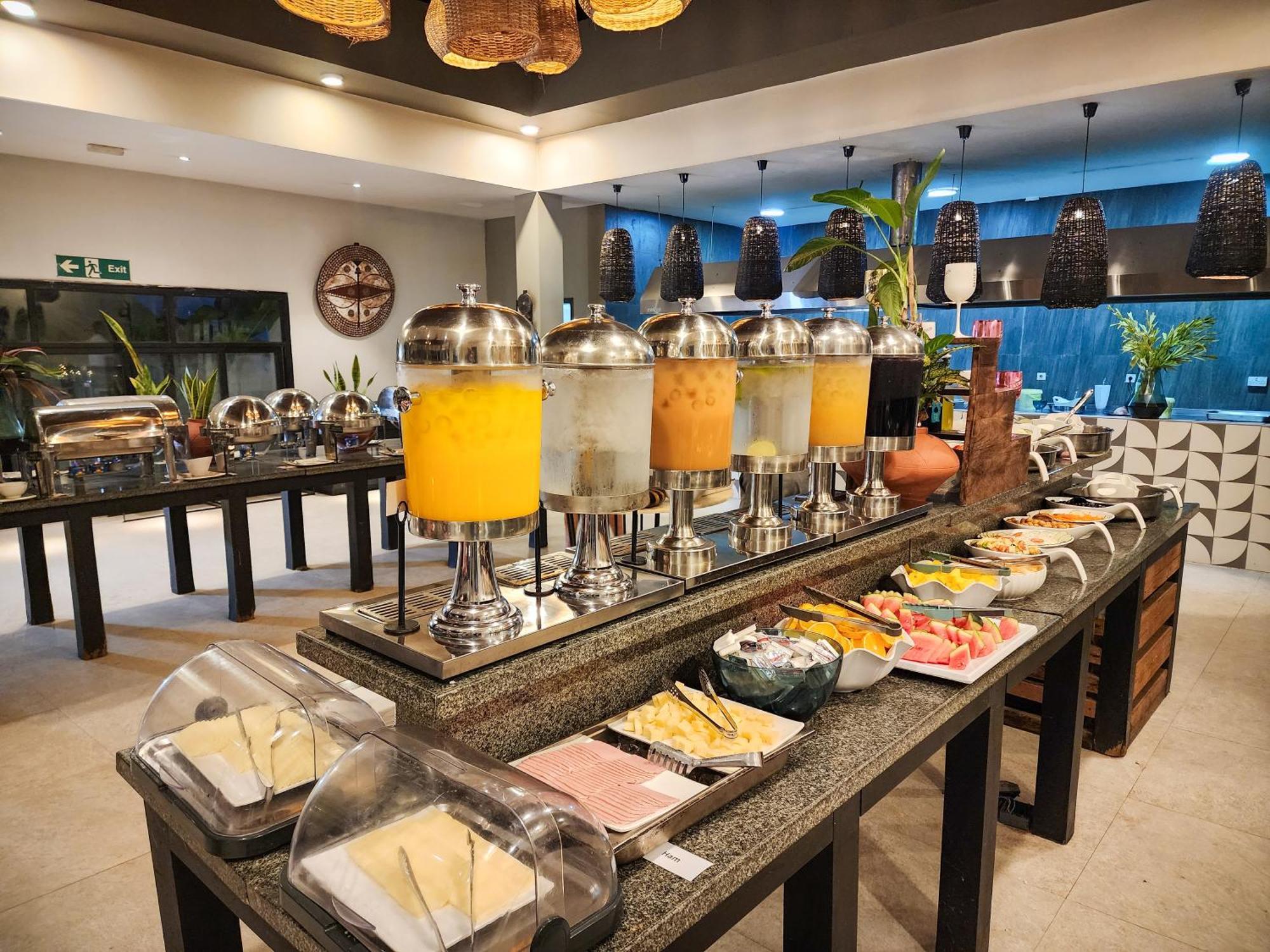 Tamala Beach Resort (Adults Only) Коту Екстериор снимка